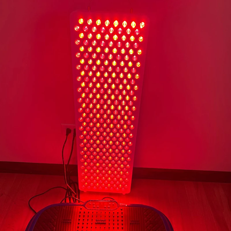 Utilização do painel de terapia de luz vermelha SN1500 em casa